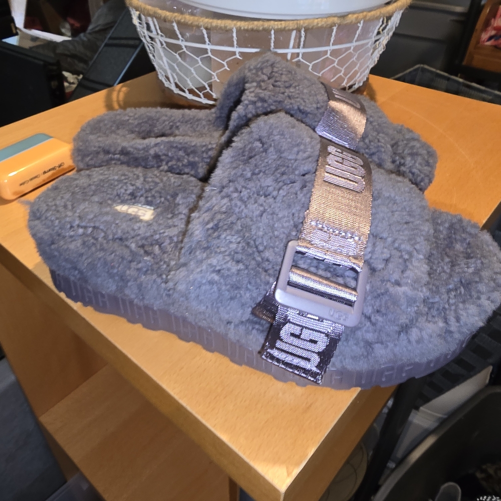 UGG Fluffy Charcoal Sandals with Logo Strap